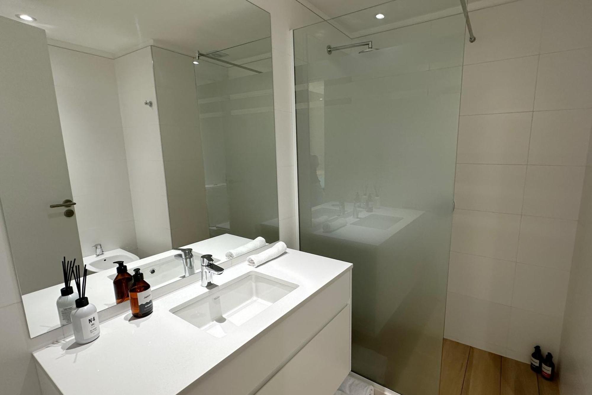 Apartamento Maires Urbano 1005 - Dto Zona Gueemes Premium Con Cochera - Hola Sur Mar del Plata